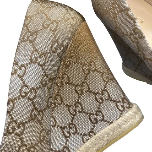 Gucci GG Canvas Charlotte Horsebit Wedge Espadrille Peep Toe Pumps  Size EU 39 - Picture 11 of 11